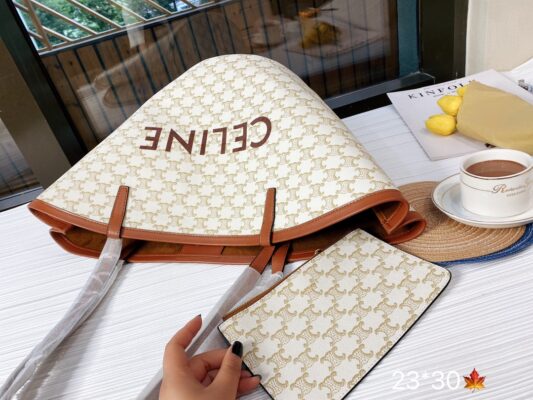 z2559908496389 bacc00456b03a1a41a521e594ecf181c