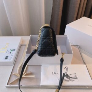 z2562970558329 15ebfacf750195d70deca348bd5d70bd