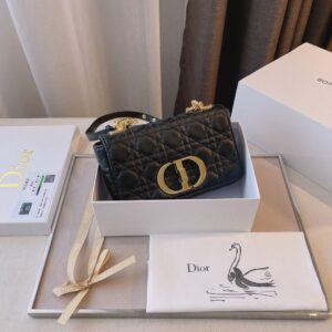 z2562970576583 ec4e14ad699a368fa792e37c57fb743a