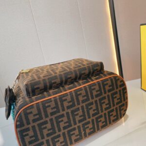 Cap sach Backpack Fendi 2 Order chat