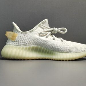 Adidas Yeezy Boost 350 V2 “Light＂đẳng Cấp