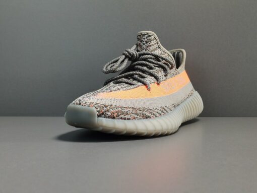 Giày Sneaker Adidas Yeezy Boost 350 V2 Uy Tín Nhất