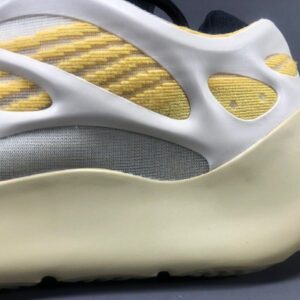 YEEZY 700 V3 “Safflower” (10)