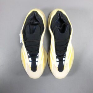 YEEZY 700 V3 “Safflower” (11)