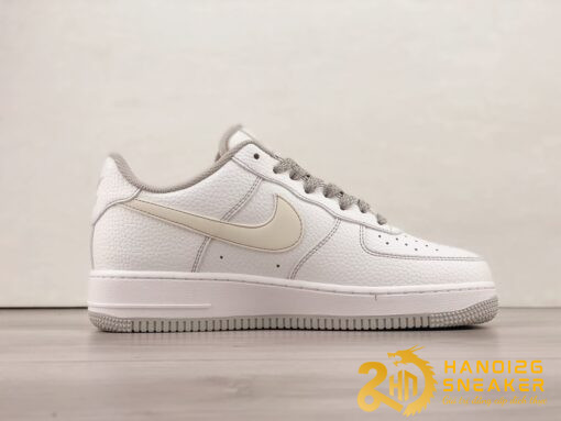 Giày Nike Air Force 1 White UO5369 603 (1)
