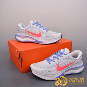 Giày Nike Journey Run White Royal Pulse Volt Hot Punch