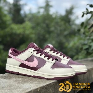 Hộp Giày Mù Dunk Low Nike Christmas 2024 (85)