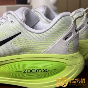 Giày Nike Vomero 18 White Electric Green Volt HM6803 100 (7)